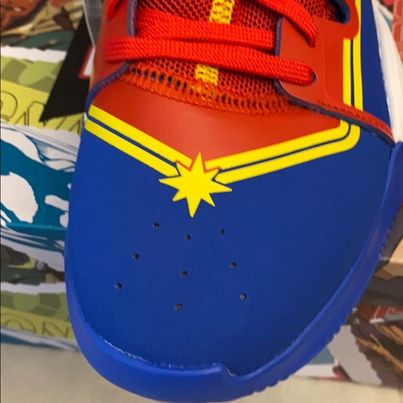 Adidas Captain Marvel’s Hi tops - Picture 4 of 14